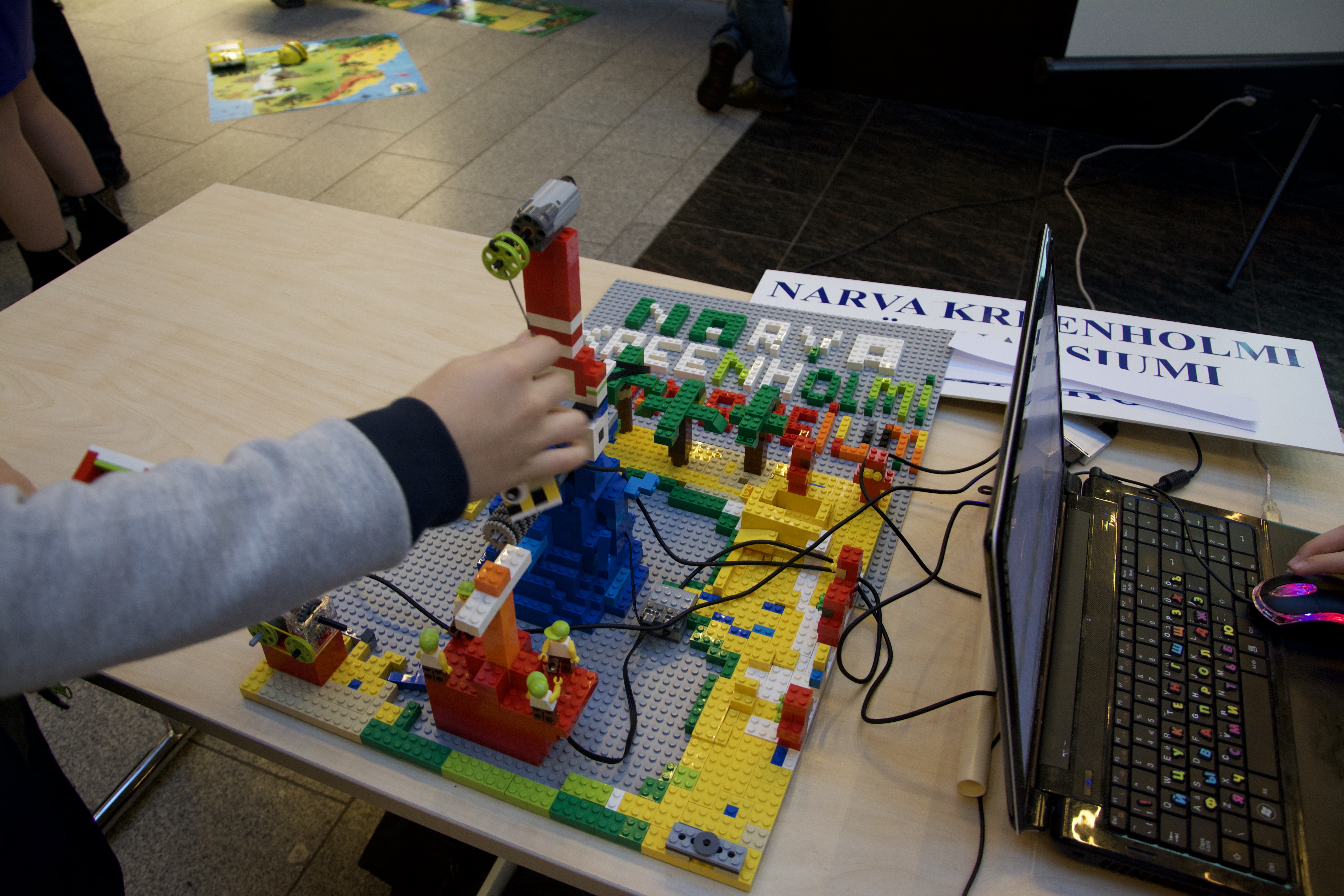 Robotrack at Legopolis