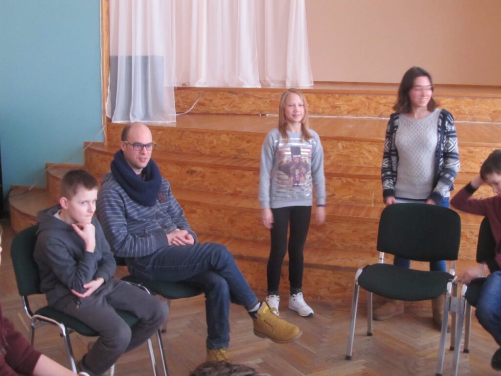 Волонтерский десант в Паю школе